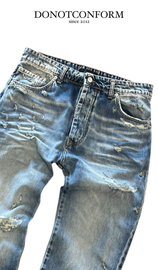 Jeans Do Not Conform