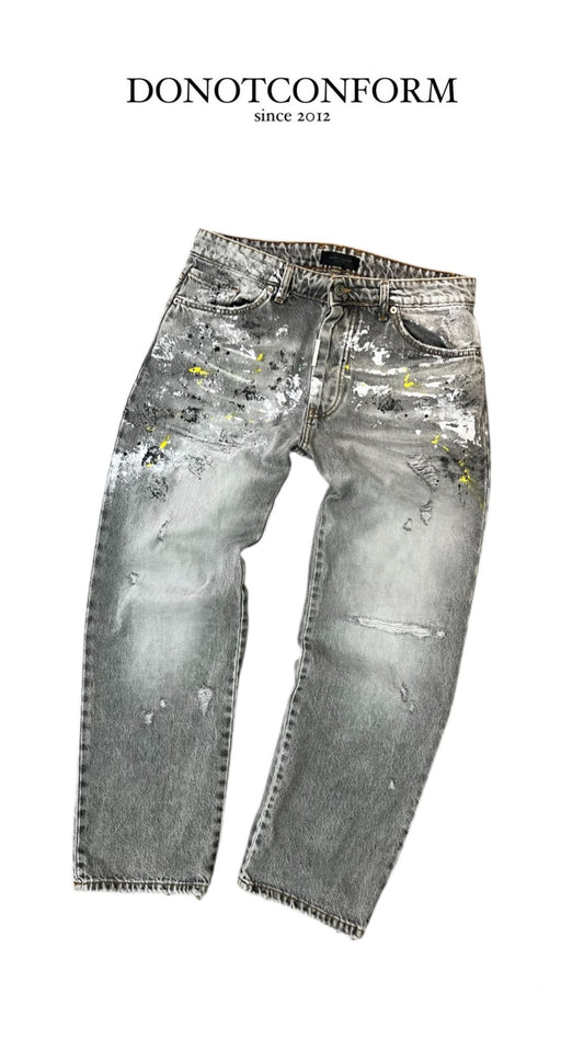 Jeans Do Not Conform
